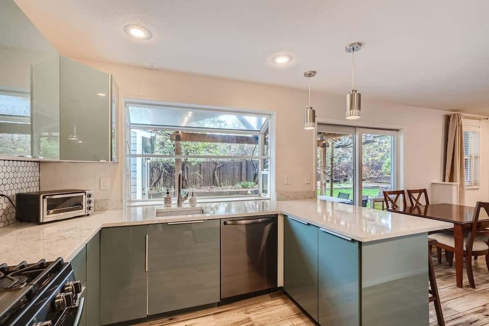 Kitchen with View of the Backyard 