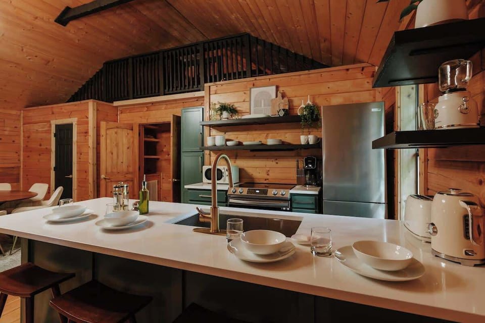 Large kitchen, dining room and living room to enjoy plenty of fun with family or friends