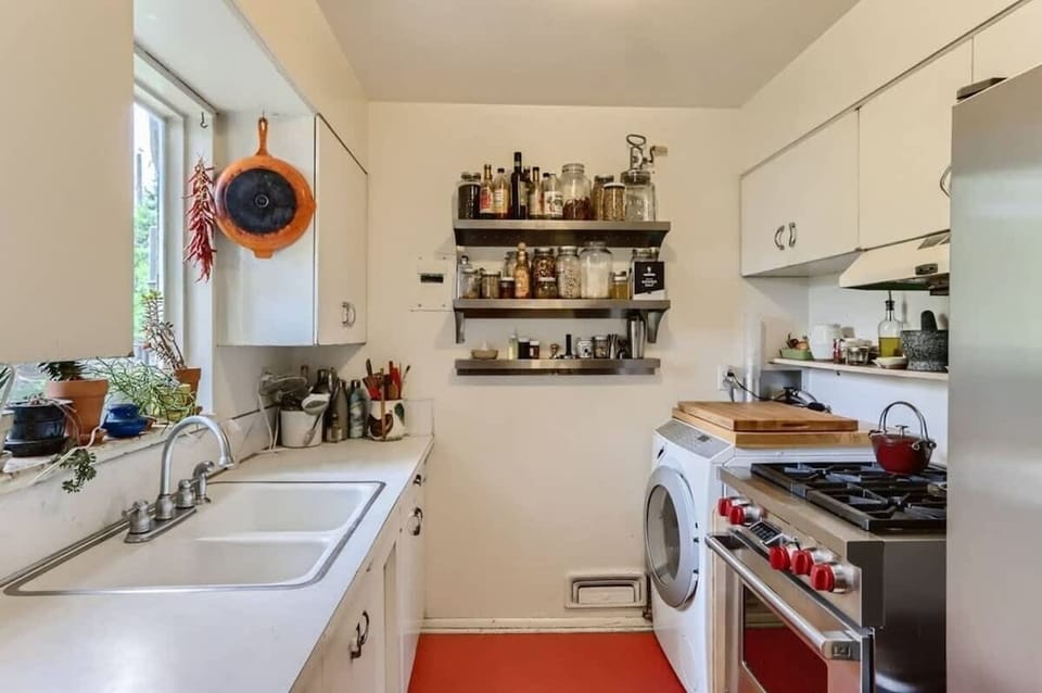 Kitchen view 