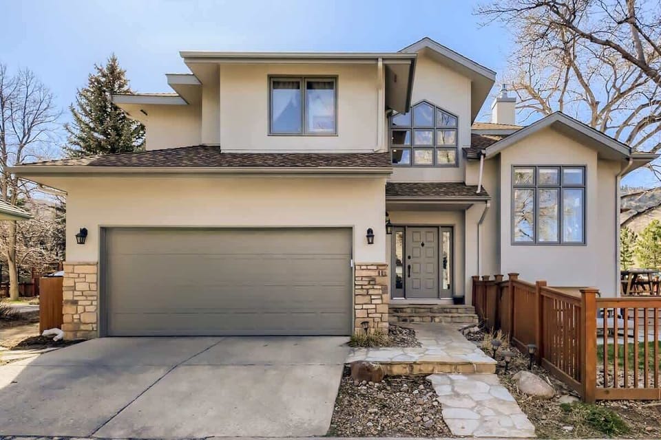 Front view of home 
