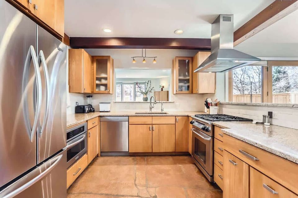Fully equipped kitchen for comfortable long-term living