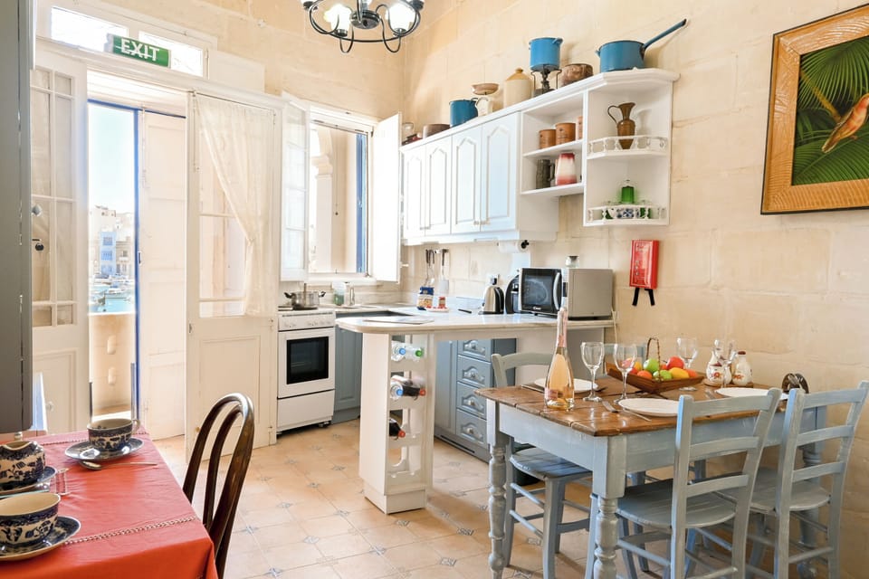 Kitchen and dining area