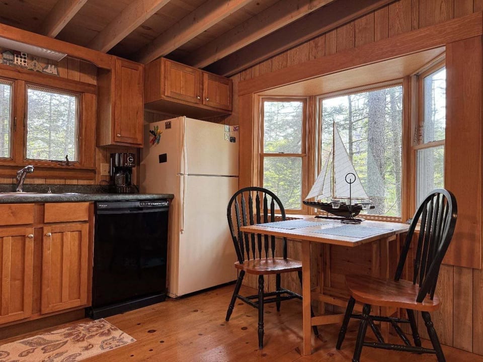 Breakfast nook in the Kitchen