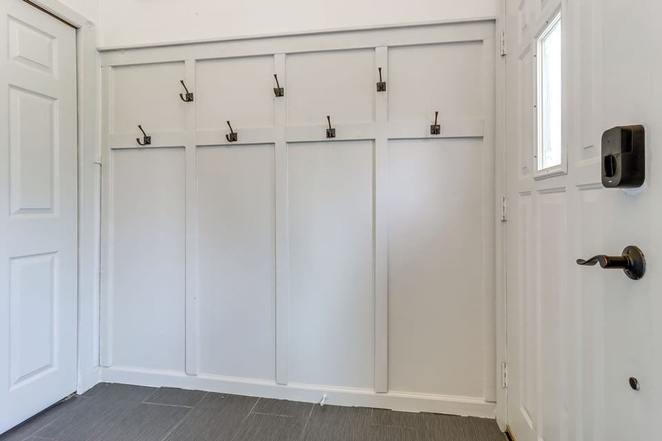 Mudroom | Main Landing