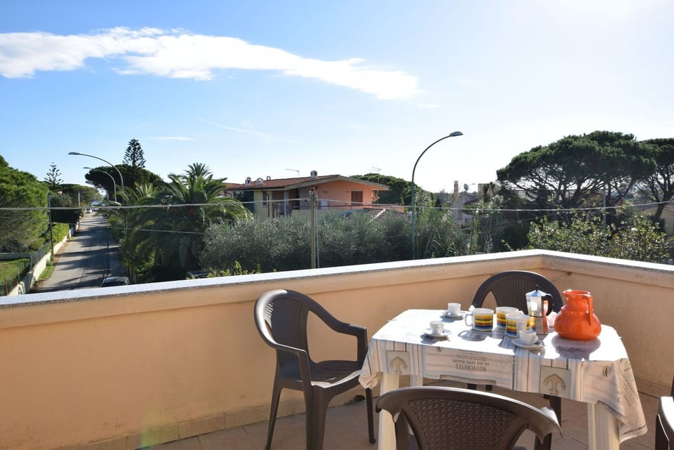 Autumn, Balcony / Terrace / Patio, Spring, Summer