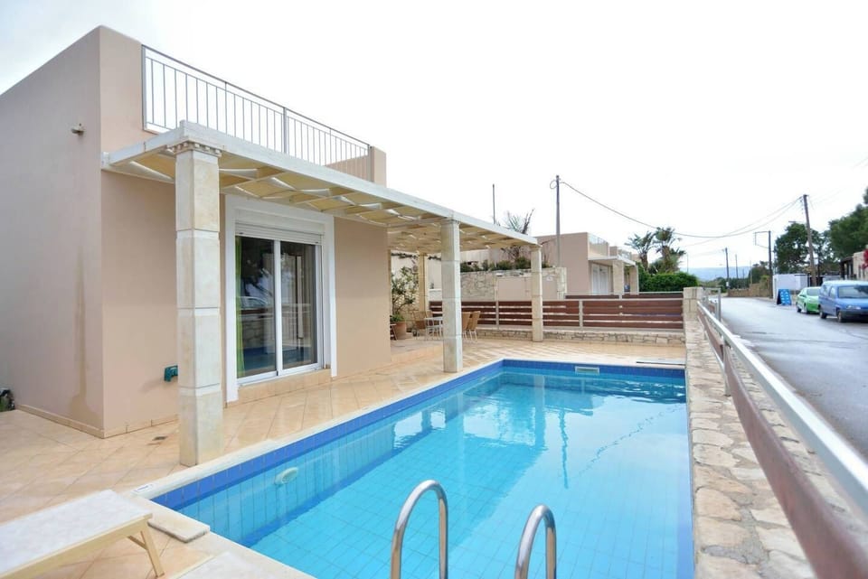 Elegant Outdoor Lounge for Rest & Relaxation