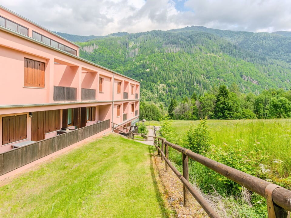 Hill, Hill Station, Mountain Range, Valley, Estate, Mountain Village, Ridge, Alps, Eco Hotel