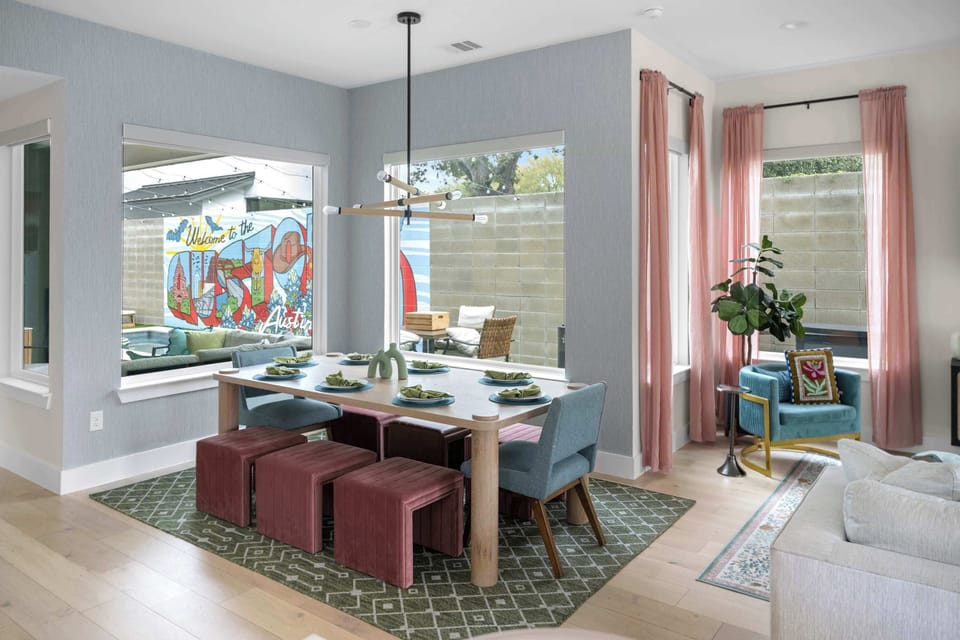 [Dining area]