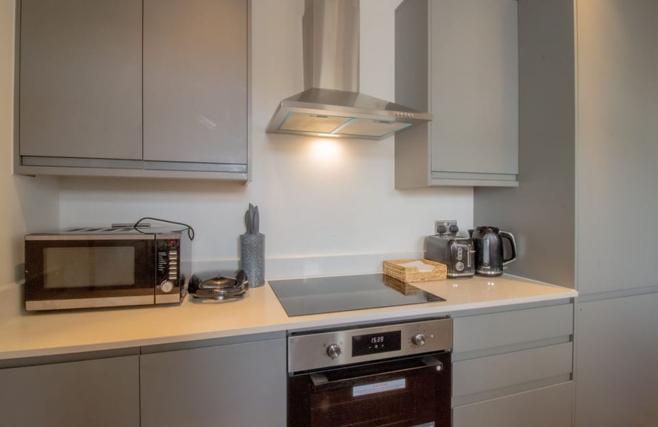 over and full kitchn utilites
