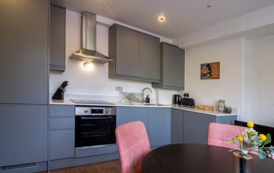 full kitchen