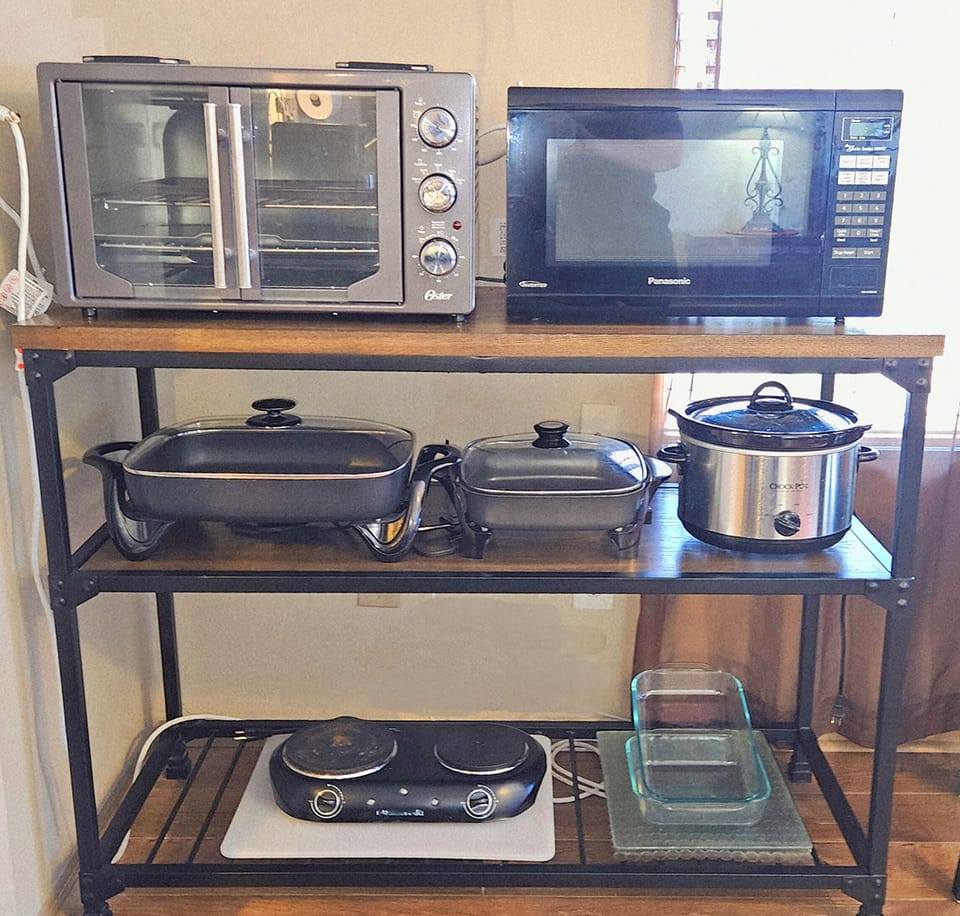 Convection Oven, microwave, 2 skillets, crock pot, stove tops, & YES more! 