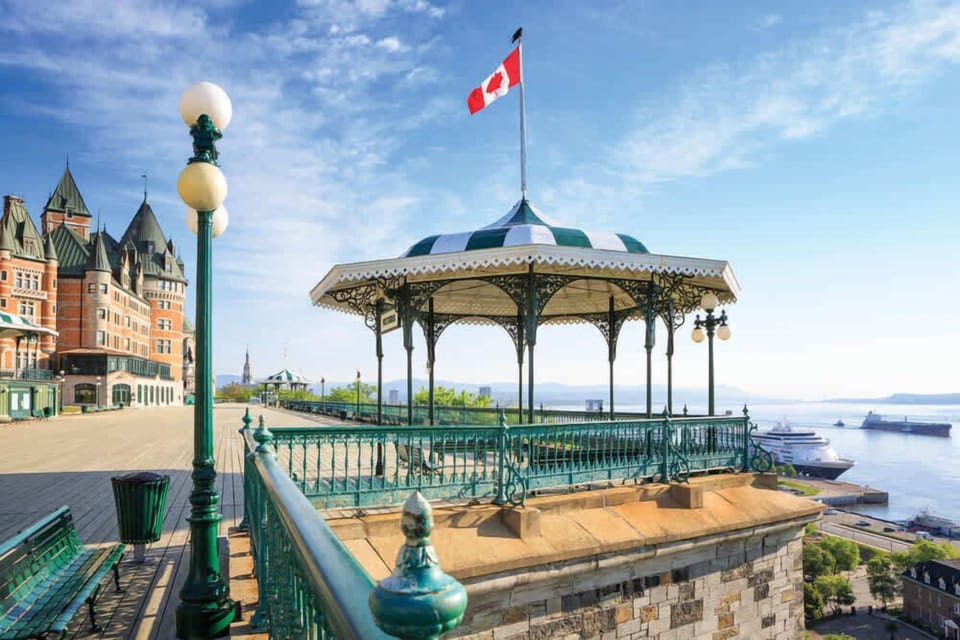 La Terrasse Dufferin est située à 28 minutes en voiture (16 km).