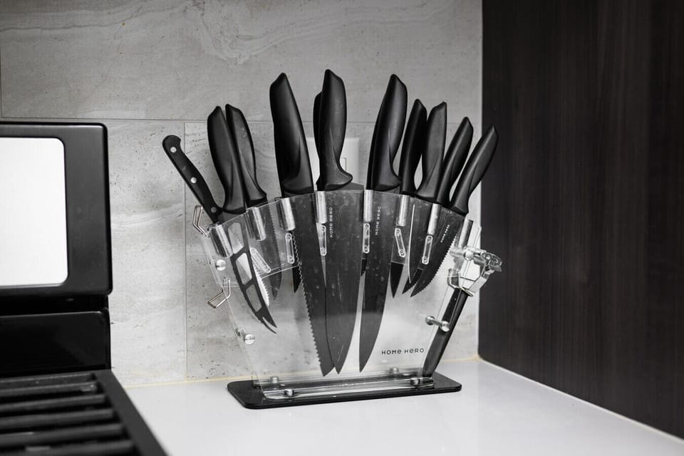 Tired of dull knives in vacation rentals? Not here—our kitchen is stocked with chef-ready knives so you can slice, dice, and chop with ease.