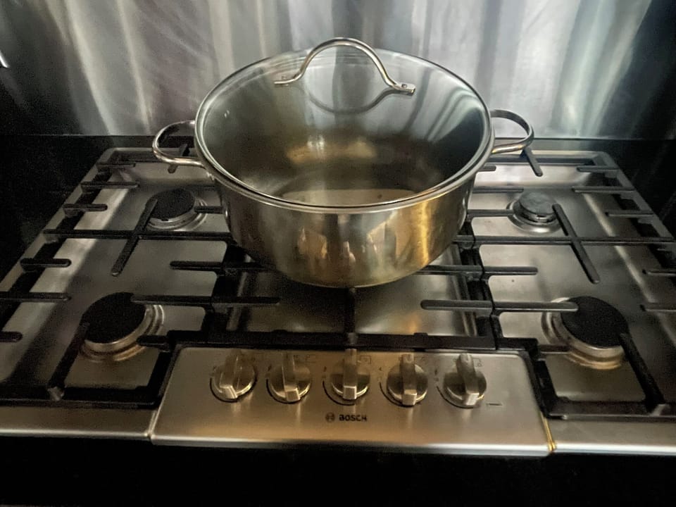 oh, and we have lots of fry pans, pots both big and small, and 20+ settings