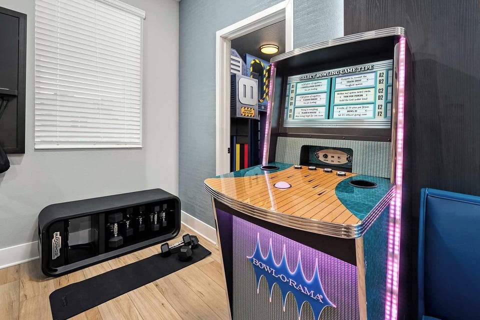 Play classic bowling-style arcade rounds for nonstop laughs.
