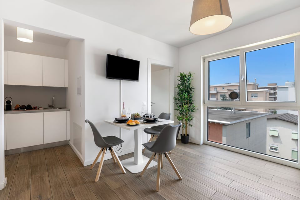 Kitchen and dining area