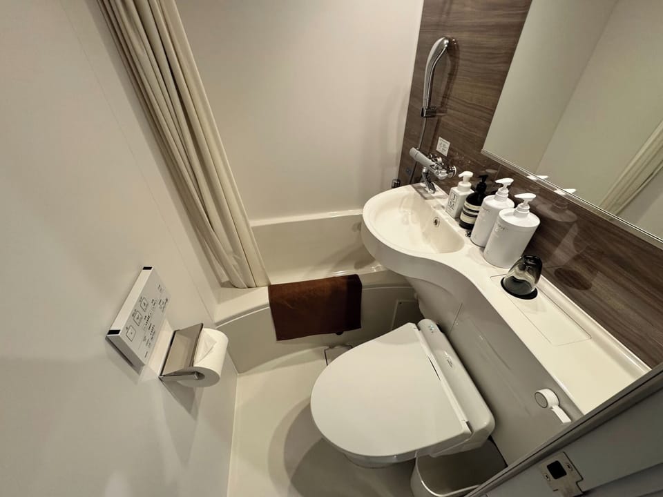Unit bath