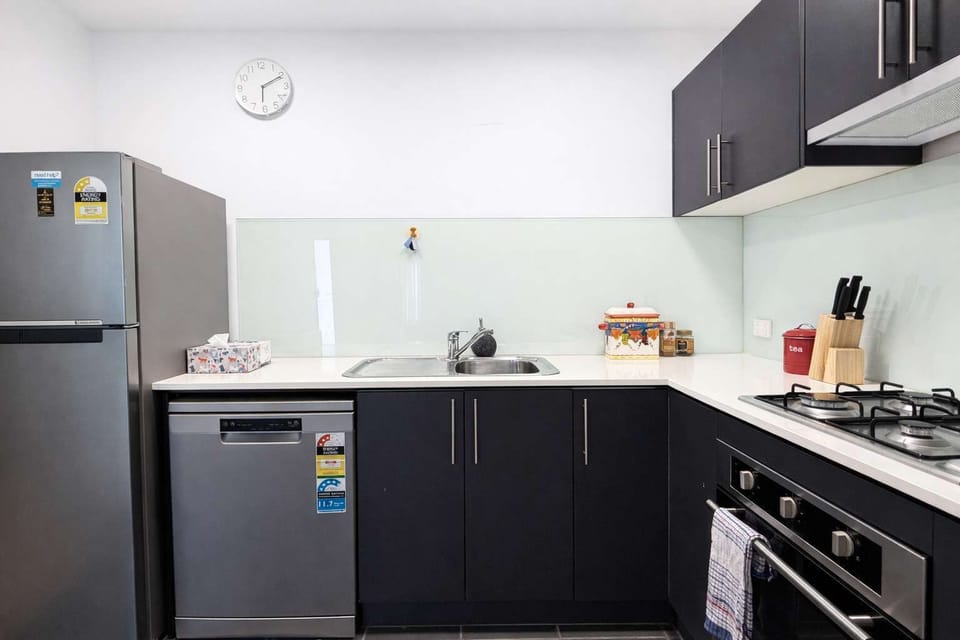 Fully equipped kitchen perfect for meal cooking 