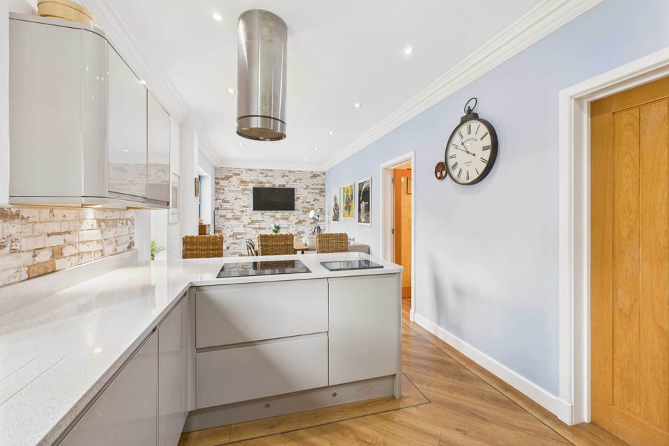 Church Lane, Nunthorpe - Host & Stay