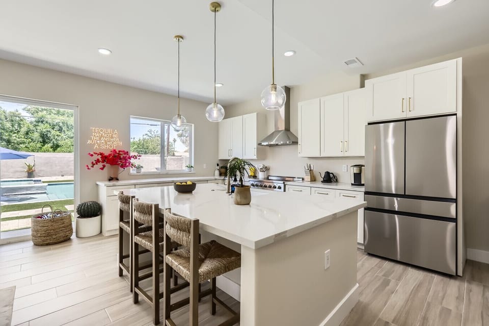 Fully equipped kitchen