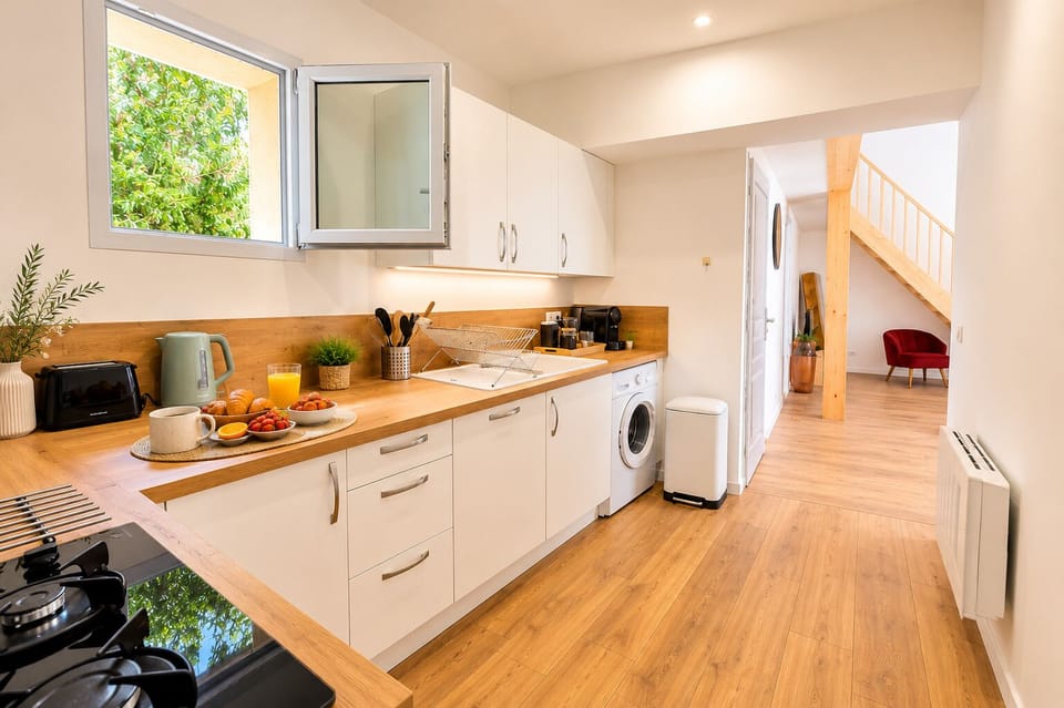 Fully equipped kitchen