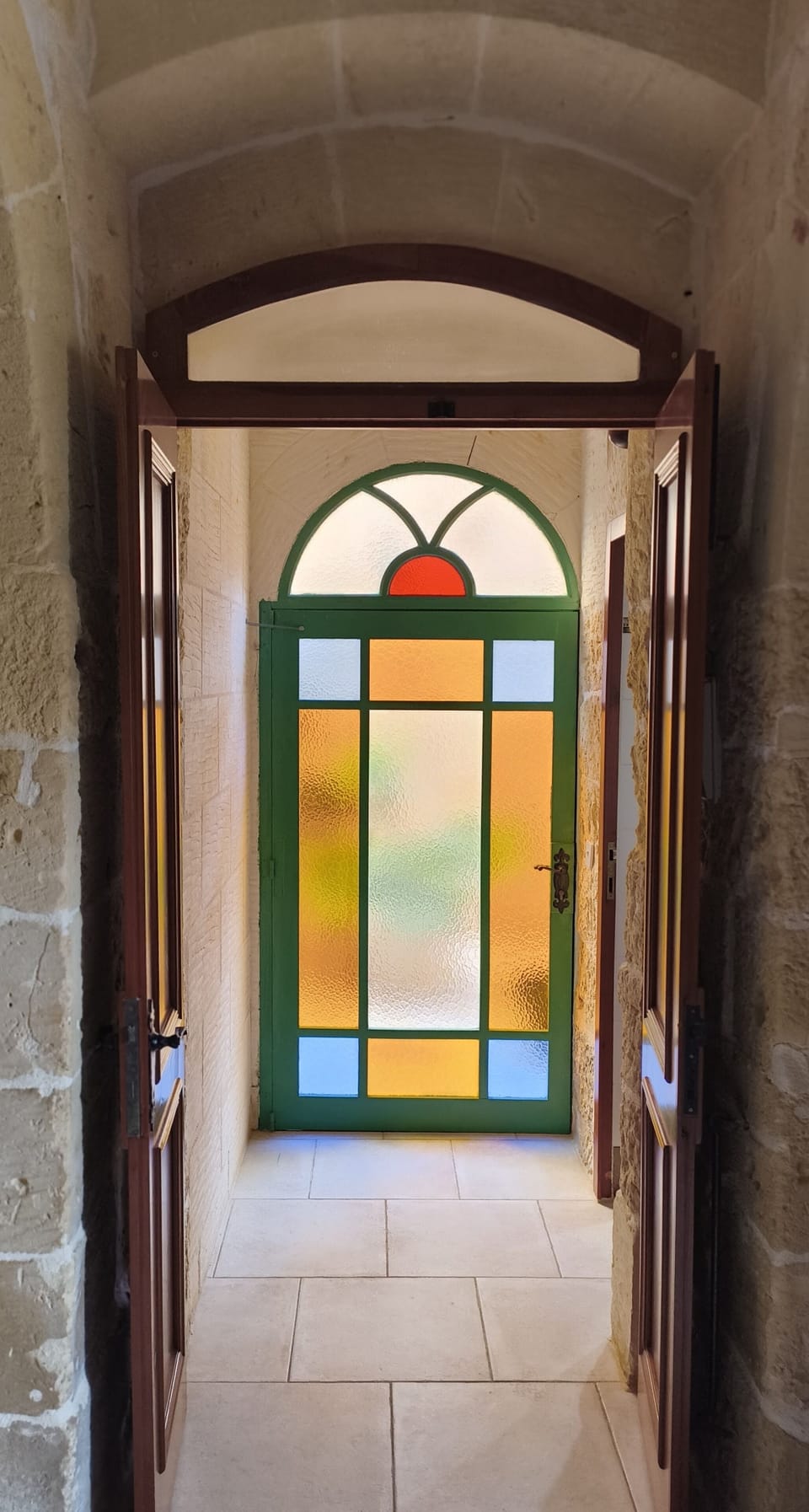 Entrance view from inside room 1