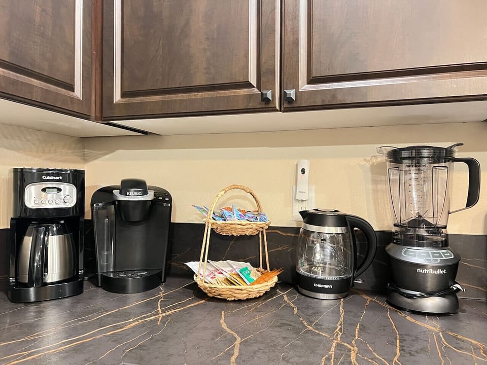 The Coffee Corner: Choose between Keurig or traditional drip coffee maker.