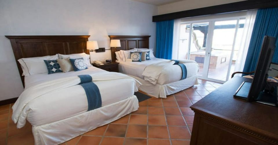FireShot20Pro20Webpage20Screenshot202309620-20_Hacienda20del20Mar20Los20Cabos20-20The20Master20Suite20at20the20Hacienda20del20Mar20Vacation20Club20I20Oyste__20-20www.oyster.com
