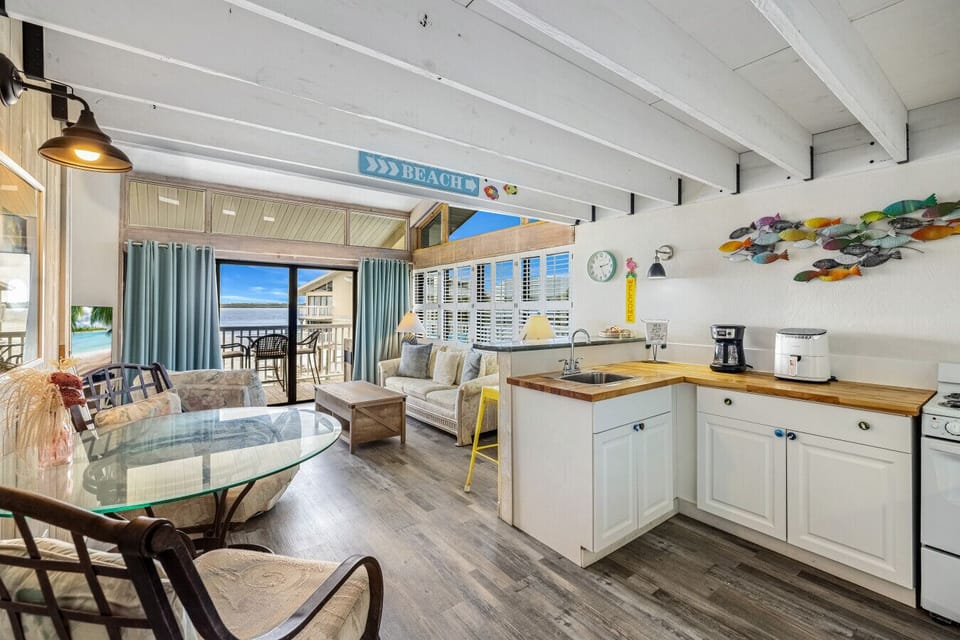 Open layout with living room, kitchen and dining on the main floor