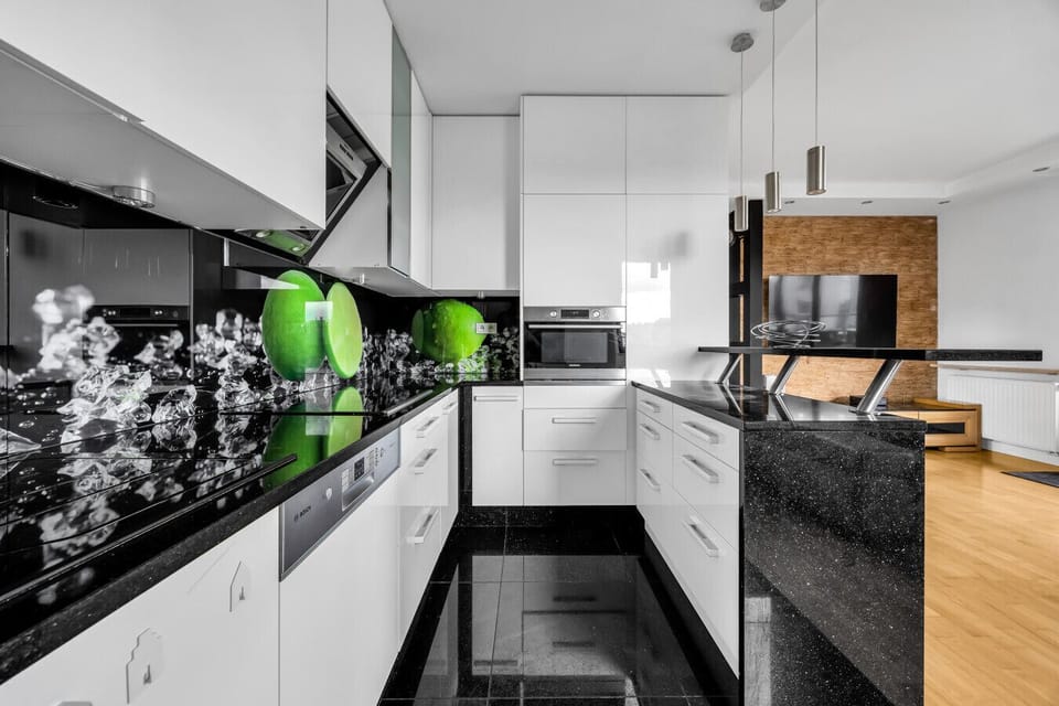 Functional Kitchen With a Dishwasher, Oven and Microwave | Book Now With RENTUJEMY