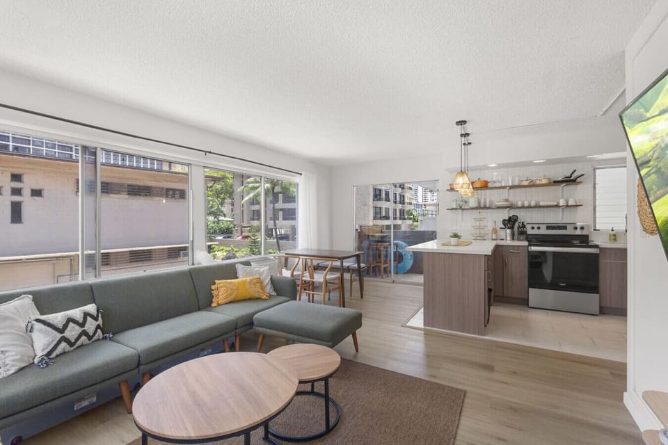 A welcoming living space designed to be your relaxing haven throughout your Waikiki stay.
