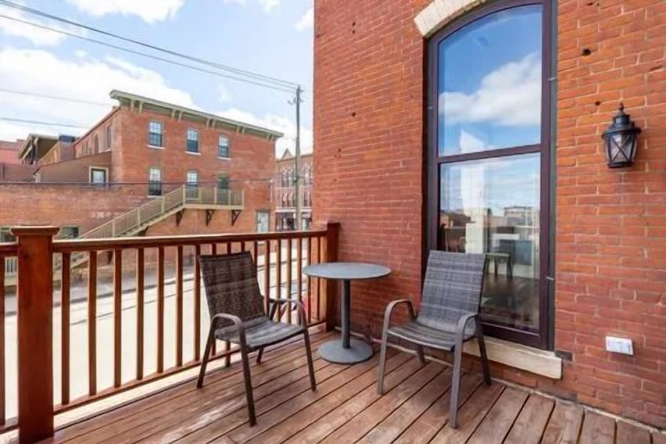 Kitchen Deck
