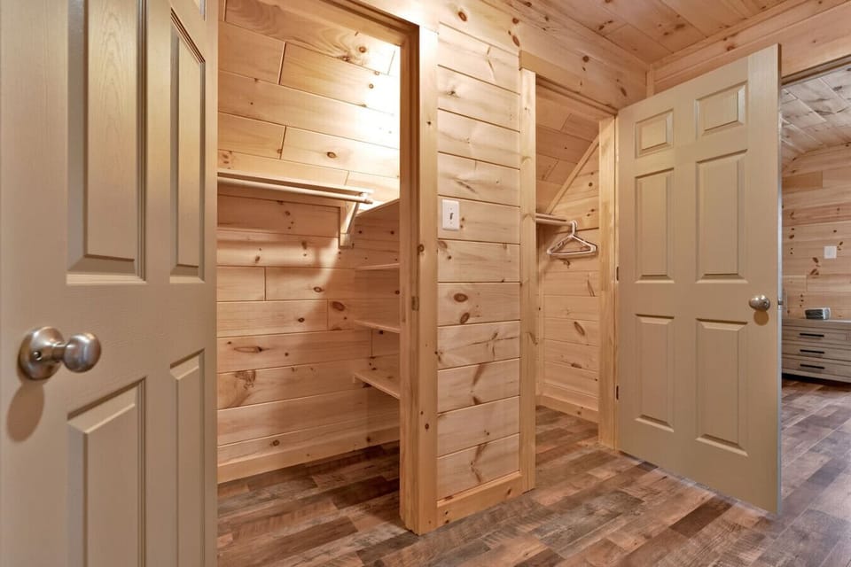 Hallway double closets