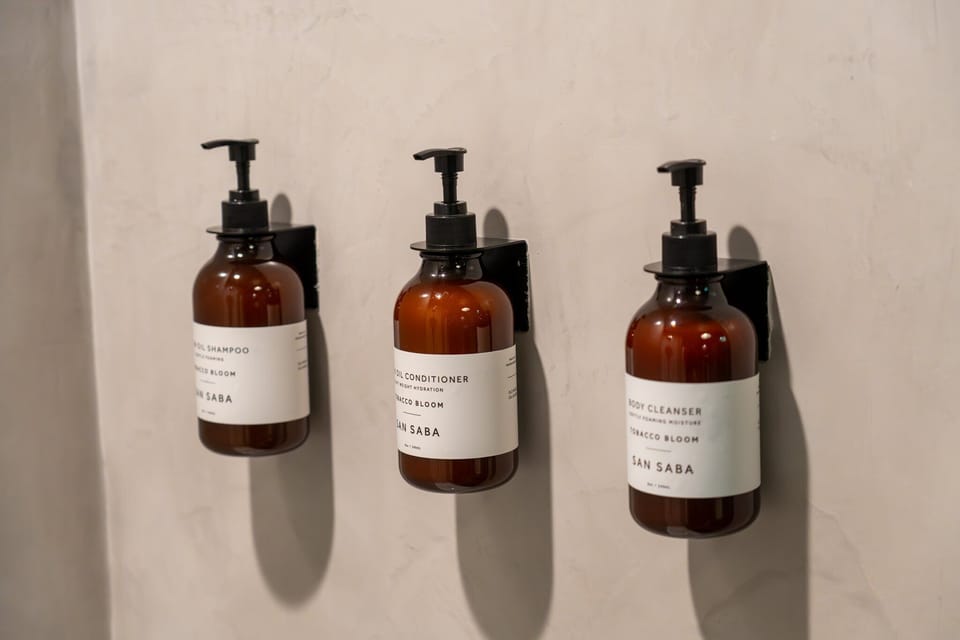 Bathroom amenities