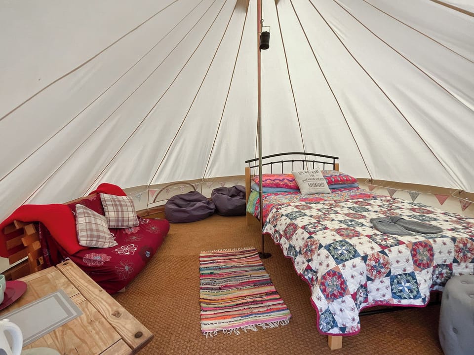 Double bedroom | Yr Wyddfa - Pen Cefn Farm, Abergele