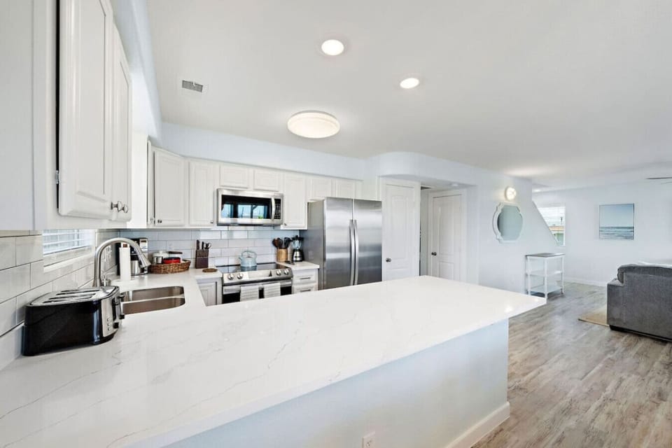 A kitchen perfect for preparing meals for the family!