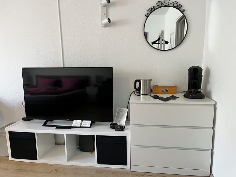 Enjoy series and films on Netflix
