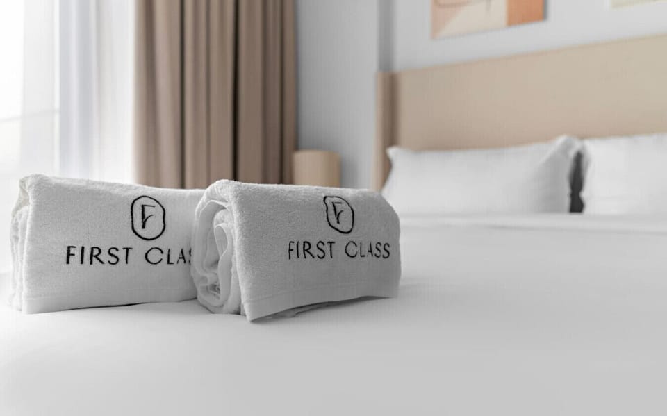 Luxurious Sanctuary: Indulge in plush linens and first-class amenities for a dreamy escape!