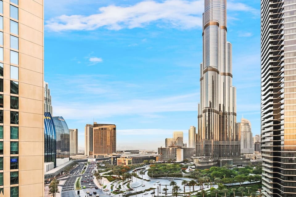 City View: Marvel at breathtaking Burj Khalifa views from your private balcony!