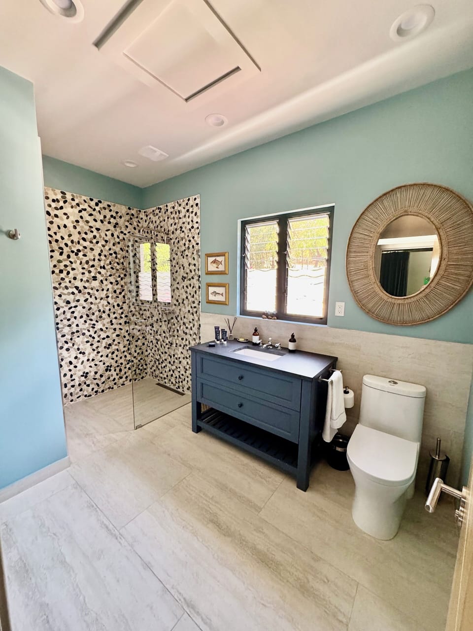 Guests shower room
