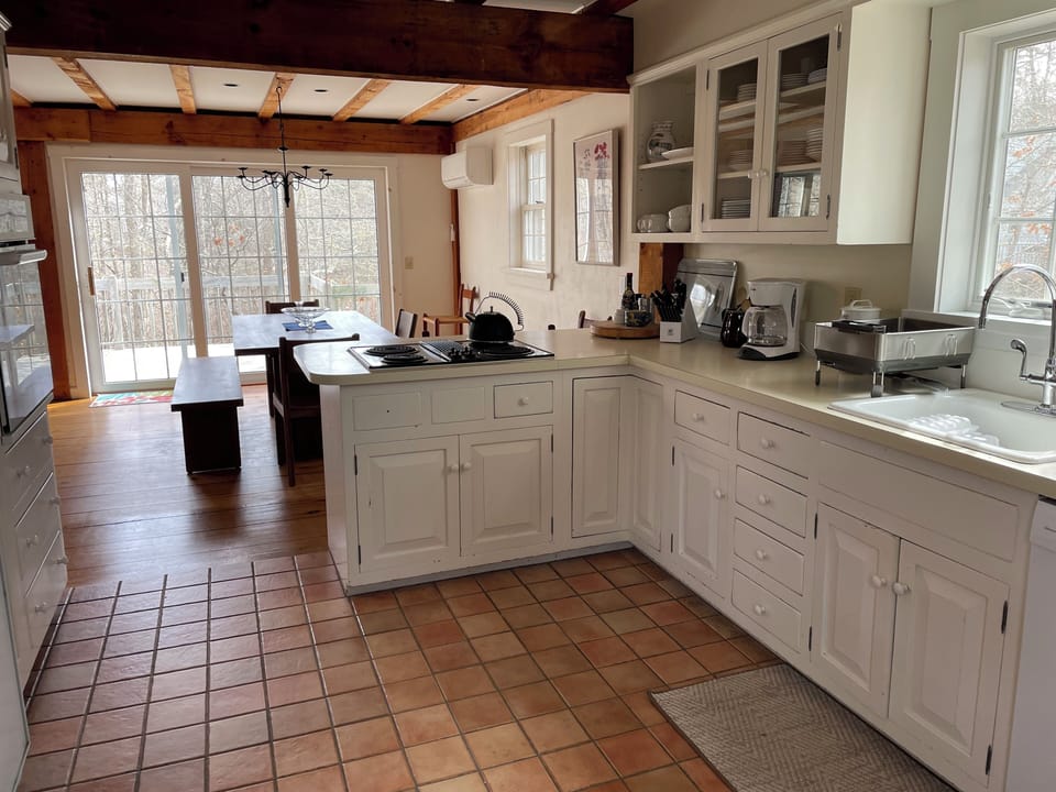 Kitchen looking to dining room 