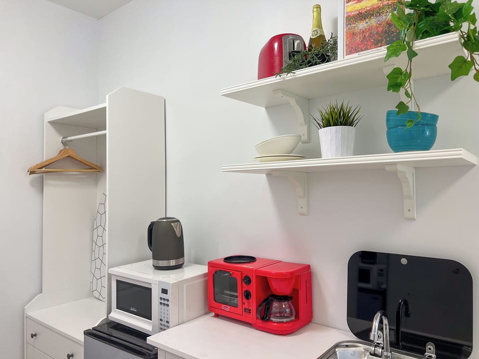 Microwave and Toaster Oven