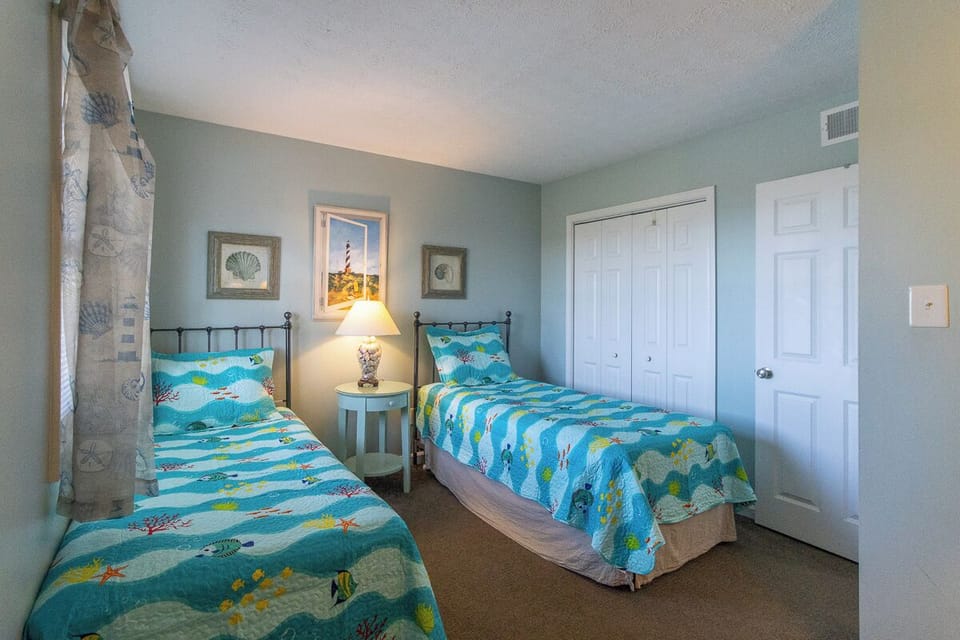 Twin Bedroom