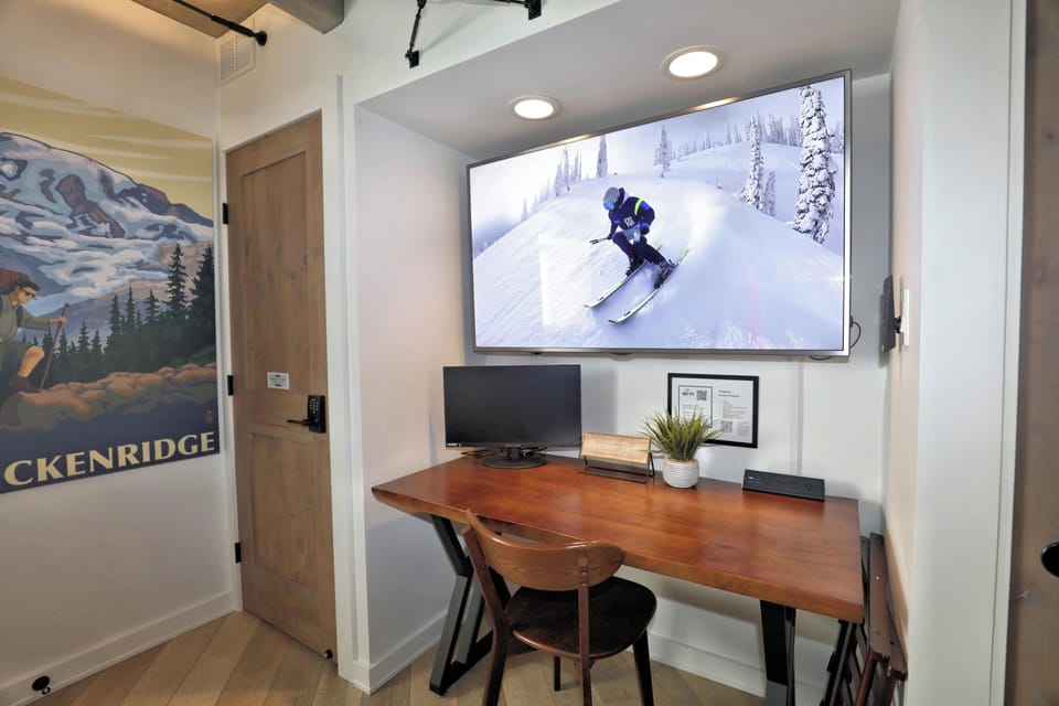 Work-friendly setup in the master bedroom.