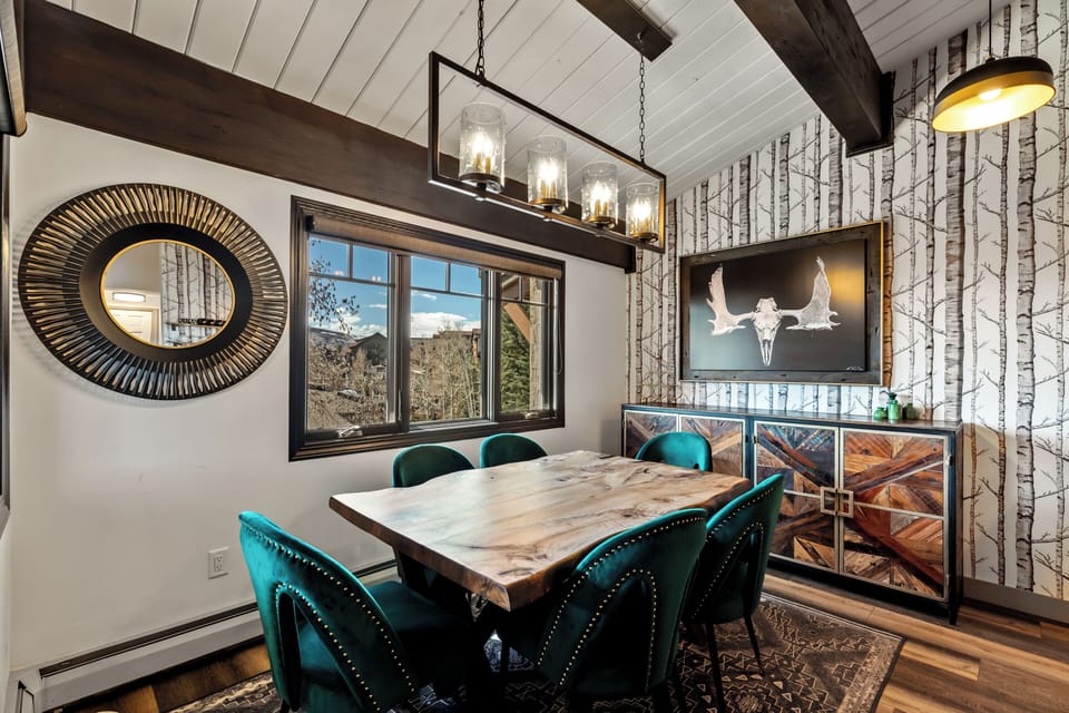 Kitchen table seating 6 (1)