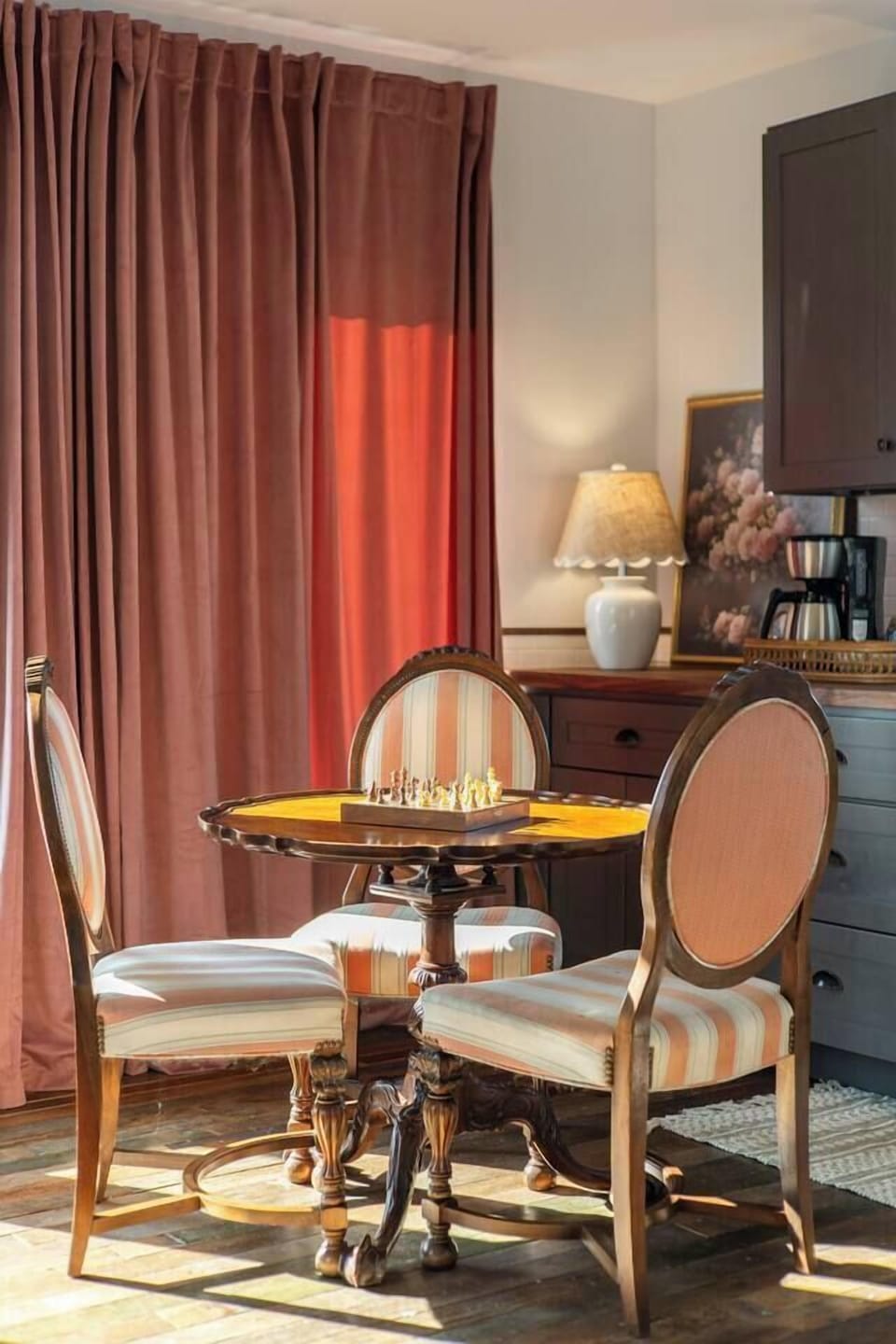 6b3b1c54-8be6-40ed-b21c-dcb1a09fa104