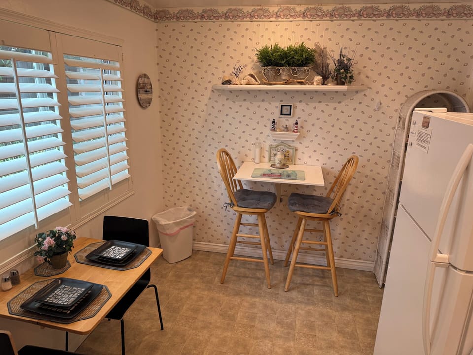 Two sit down dining areas