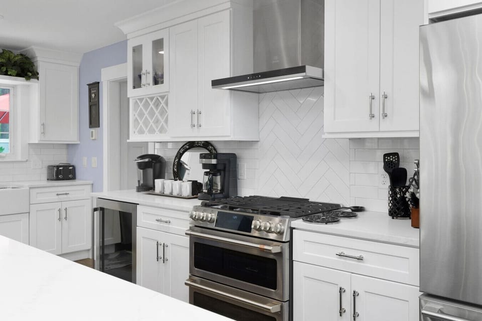 Fully Equipped Chef’s Kitchen for Culinary Creativity