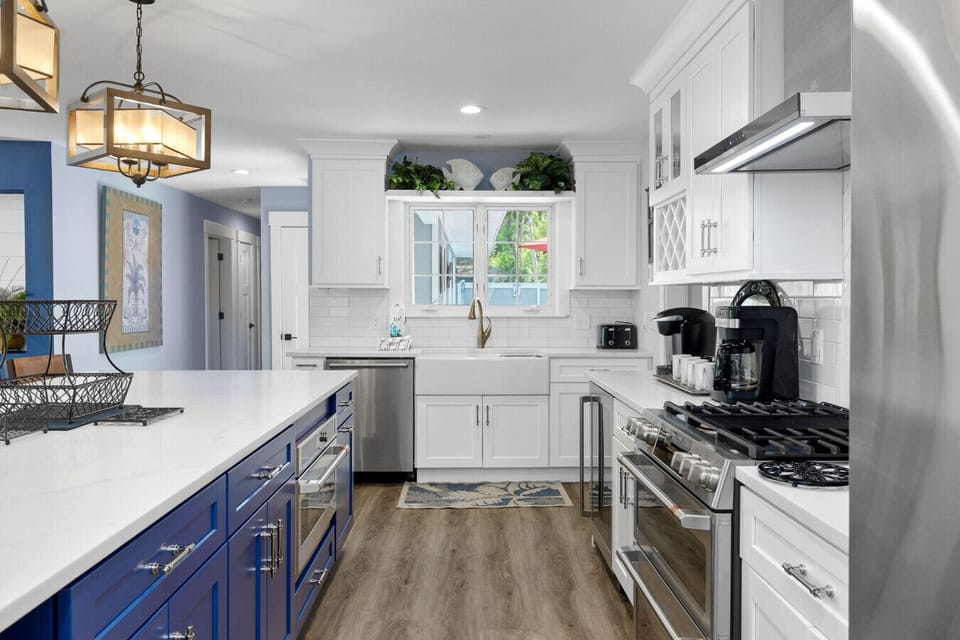 Fully Equipped Chef’s Kitchen for Culinary Creativity