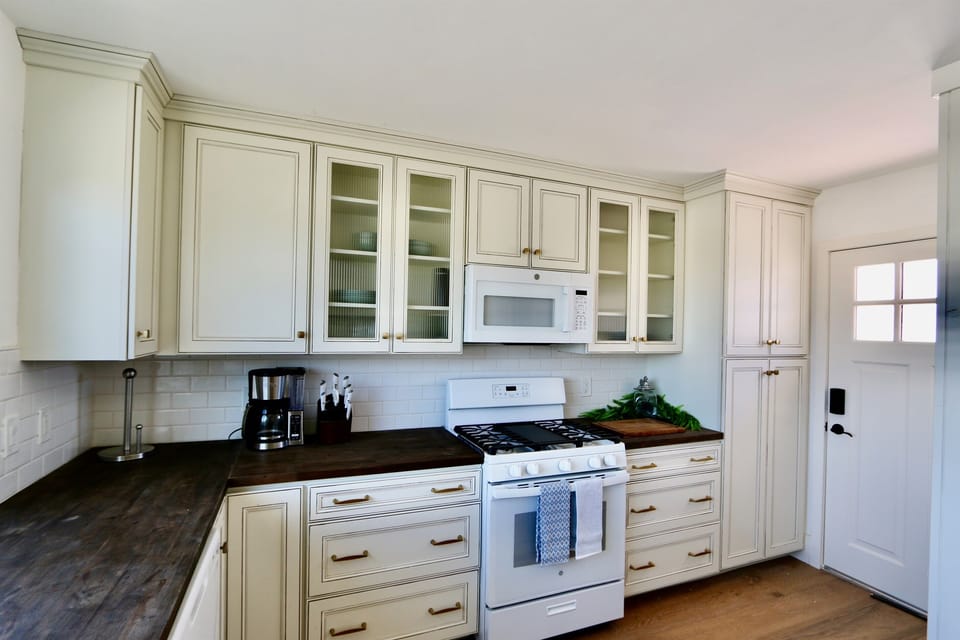 Fully stocked kitchen